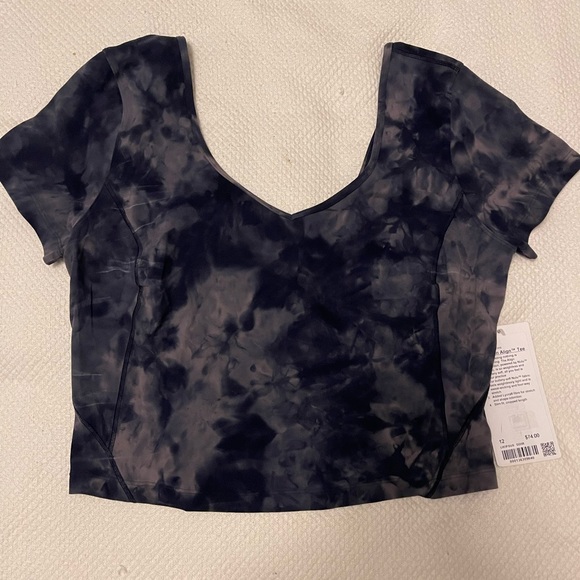 Lululemon Align Tee - Picture 4 of 5